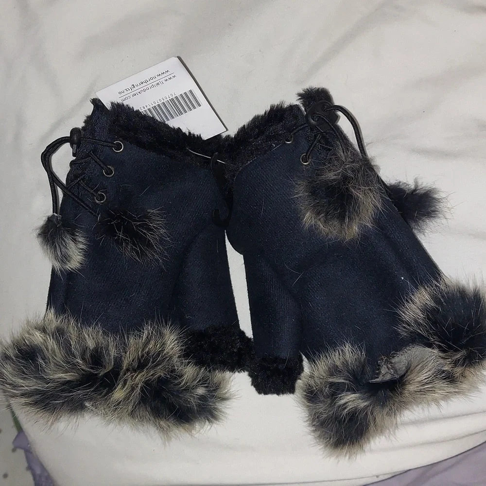 Fjallprodukter AB Swedish Black Suede Fingerless Gloves NWT